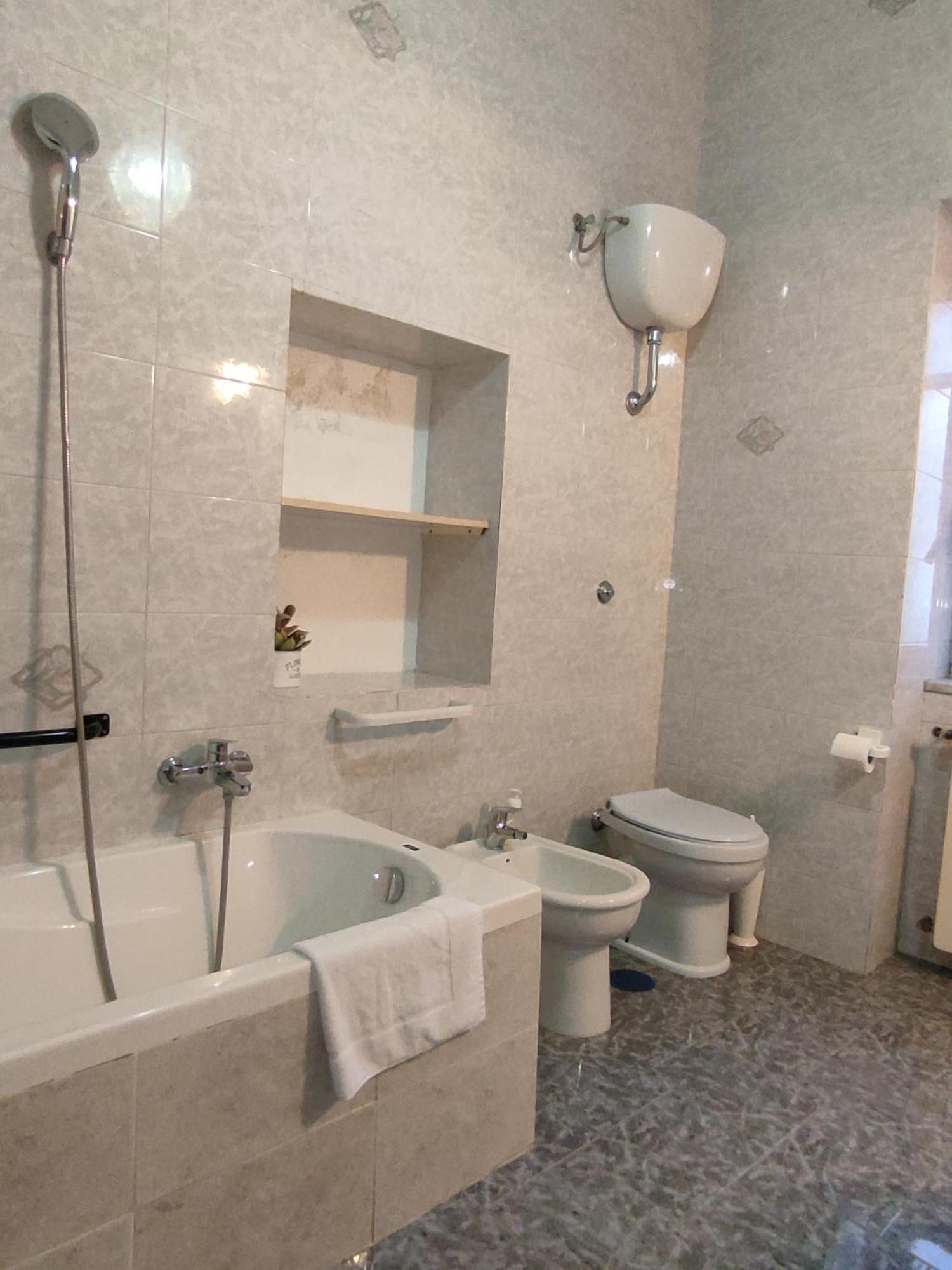 לינה וארוחת בוקר פומפיי Il Cortile מראה חיצוני תמונה